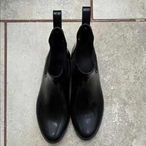 Sam Edelman Black Gloss Chelsea Rain Booties